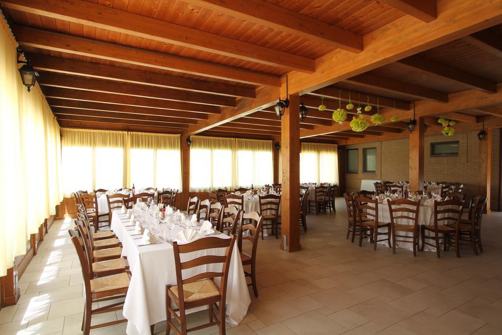 Country House Il Ponte Alba Adriatica Bagian luar foto