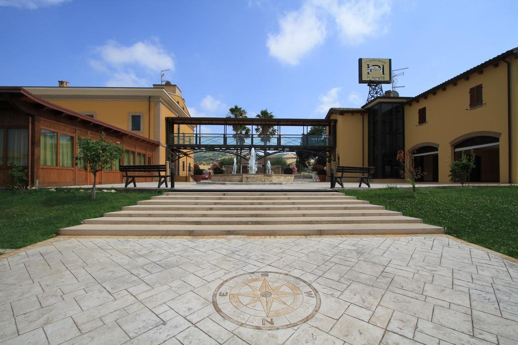 Country House Il Ponte Alba Adriatica Bagian luar foto